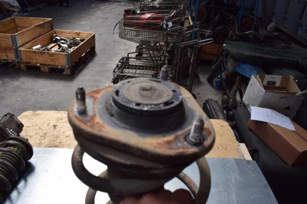 AMORTISSEUR AVANT GAUCHE TOYOTA RAV4 2006+ ( TYPE A3 ) - Vue 2